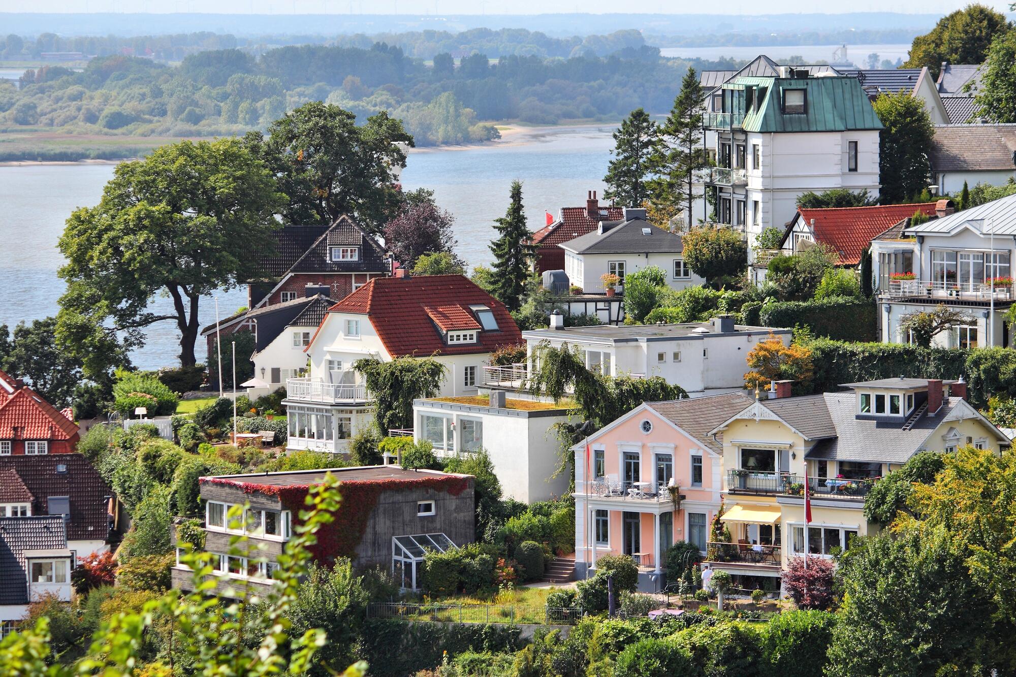 Houses and hillside gardens in Blankenese.