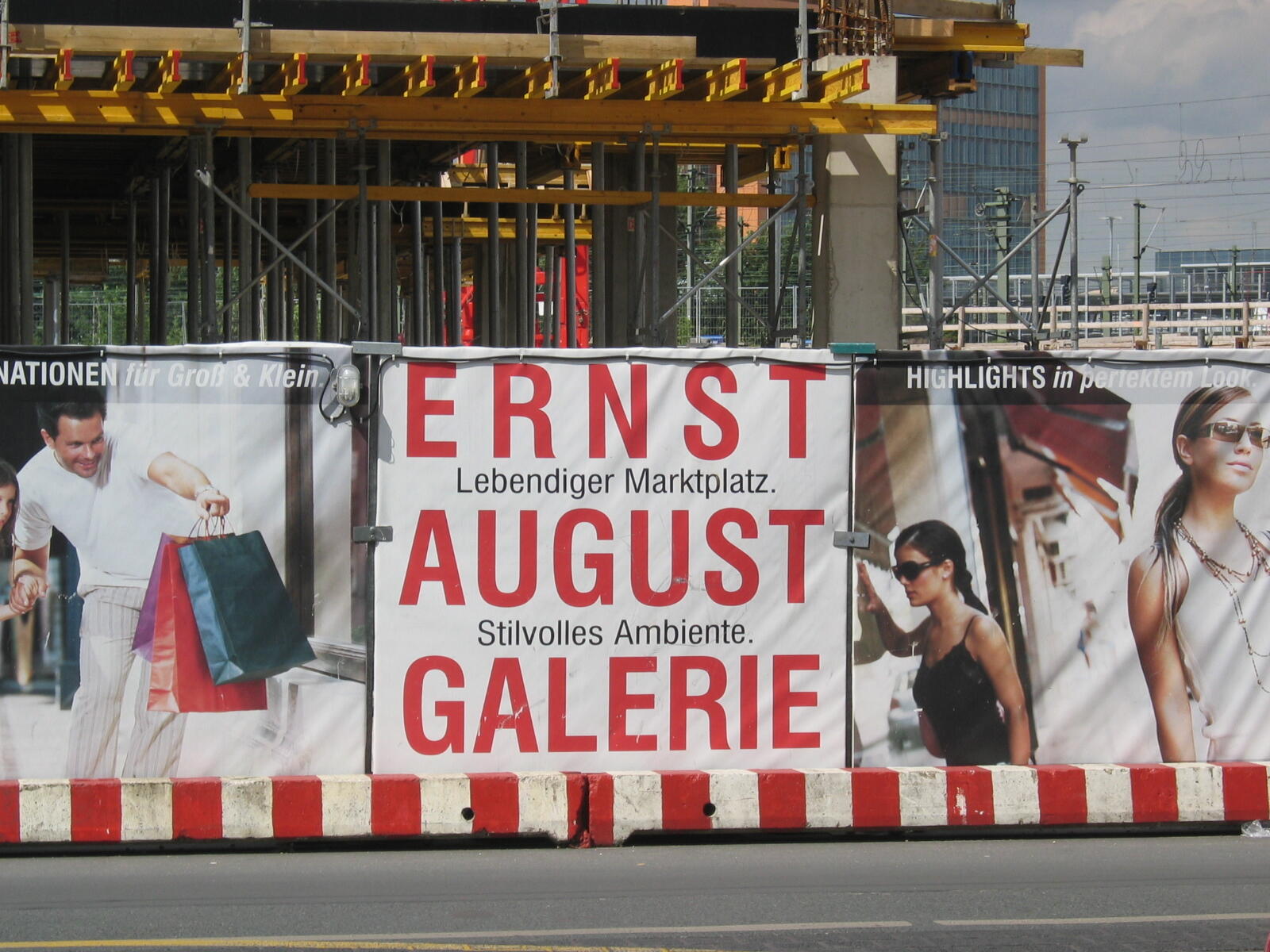 Ernst-August-Galerie construction hoarding poster